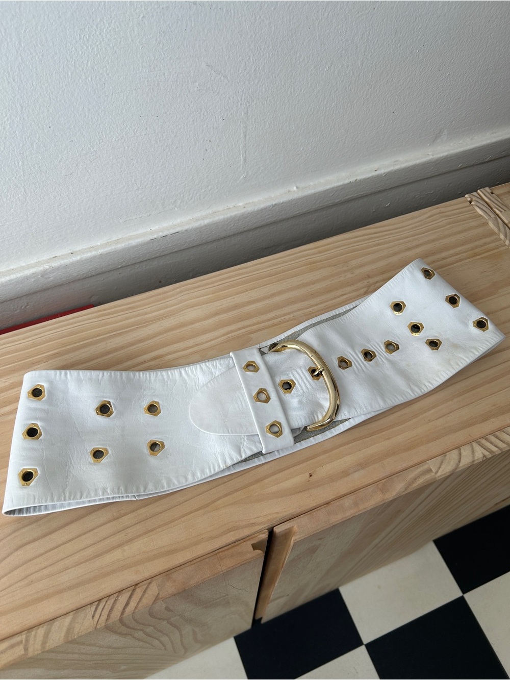 Vintage Leather belt | White & Gold